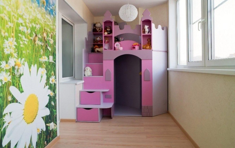 Балкон в детской комнате