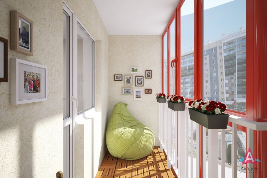 Интерьер лоджии с панорамным остеклением