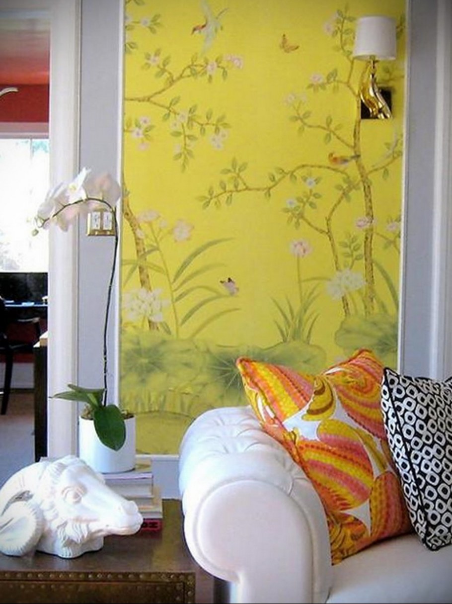 Жёлтые обои для стен в интерьере