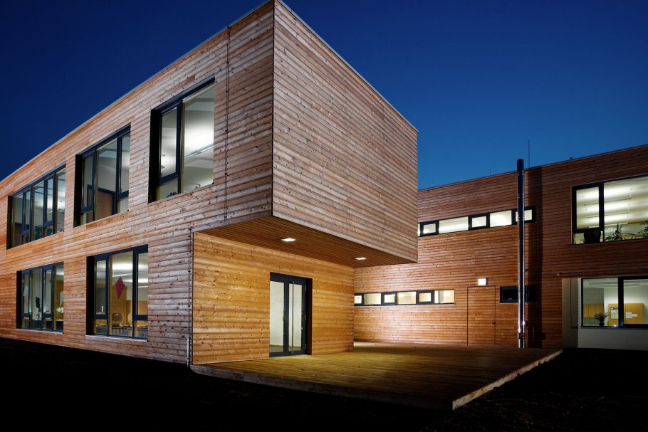 Модульный дом красный