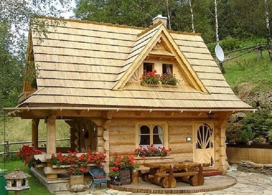 Маленькие домики из дерева