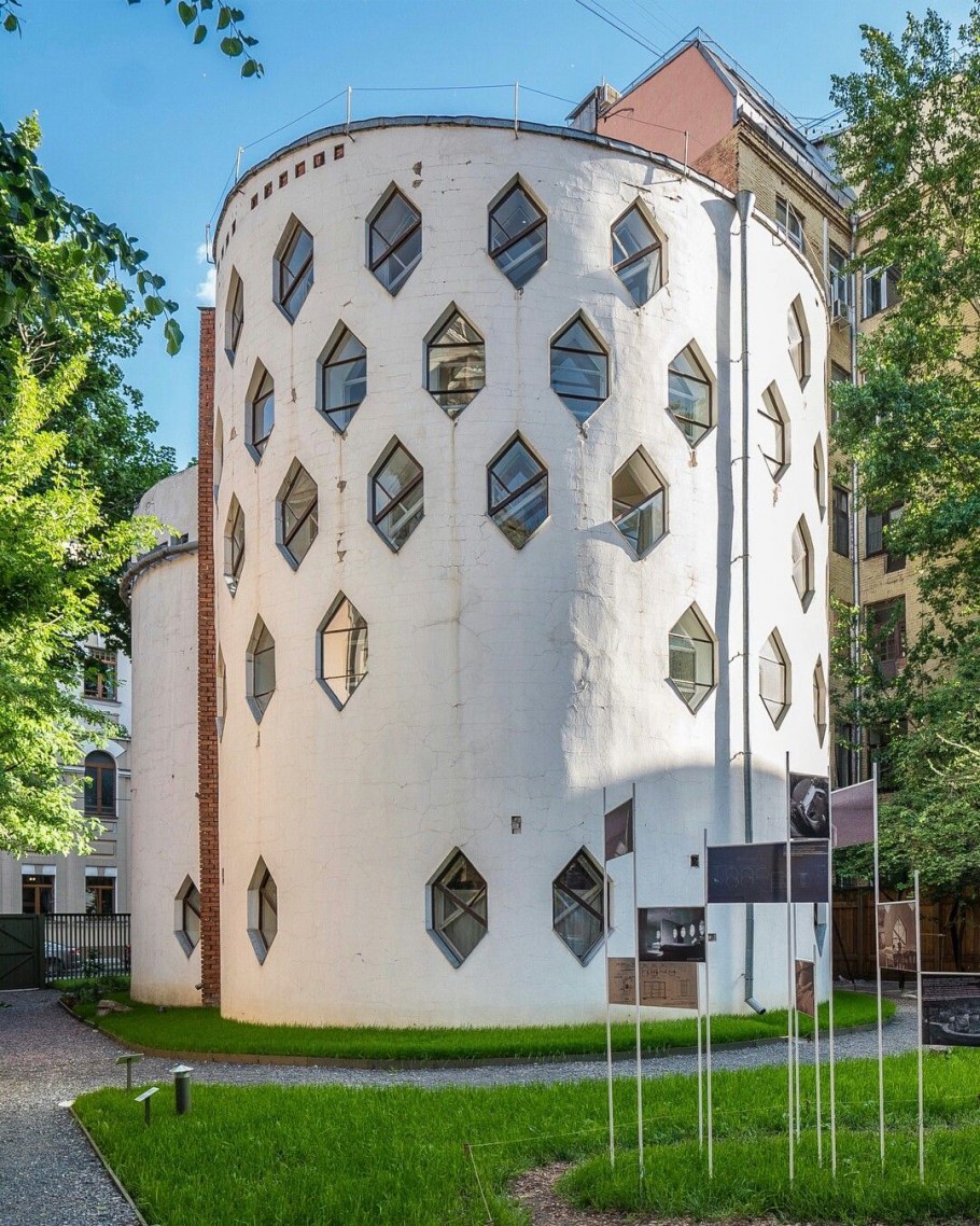 Коттедж Нео конструктивизм