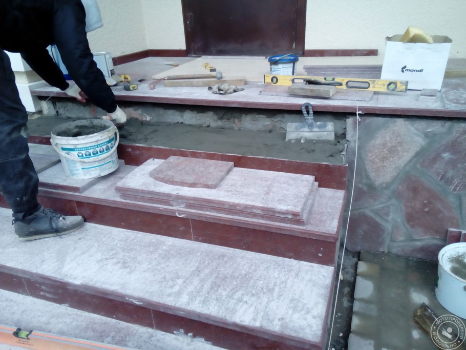 Укладка мраморной плитки на улице технология