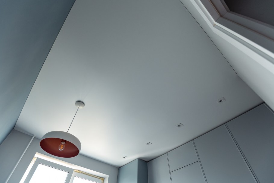 Бесщелевые натяжные потолки
