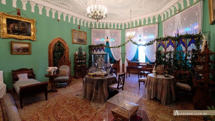 Коттедж Александрия Петергоф музей
