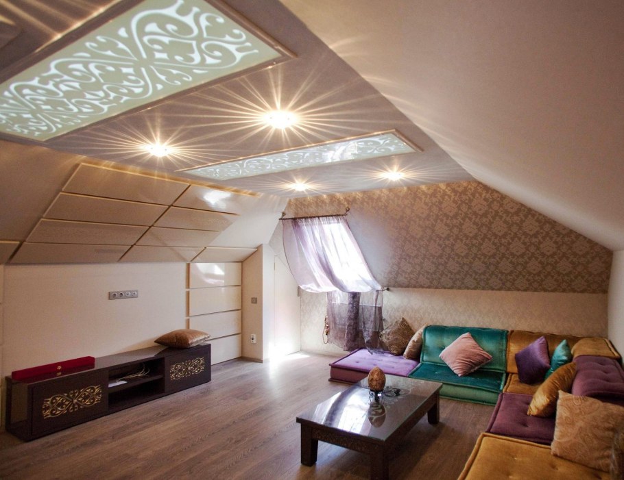 Потолок на мансарде