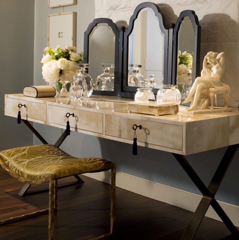 Интерьер в стиле Будуар в тёплых цветах