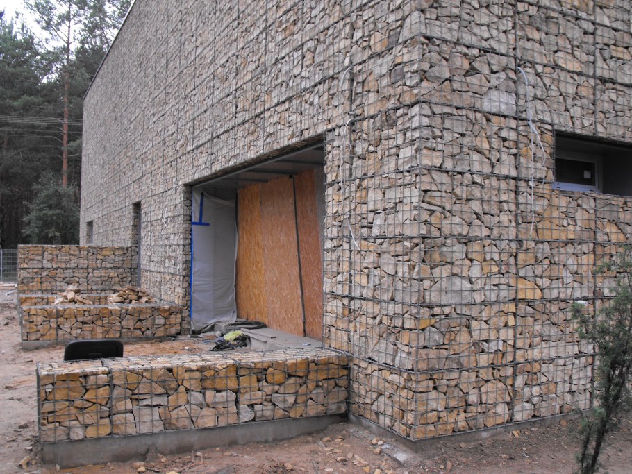 Дом из габионов