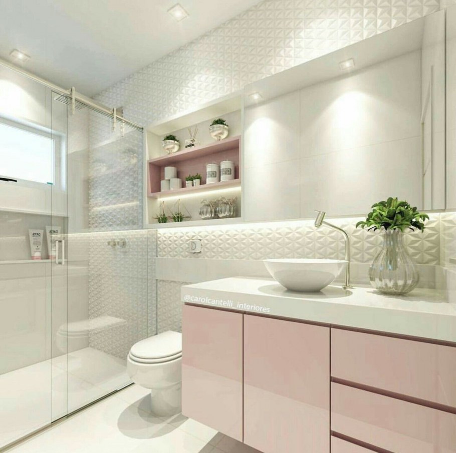 Ванная в пастельных тонах