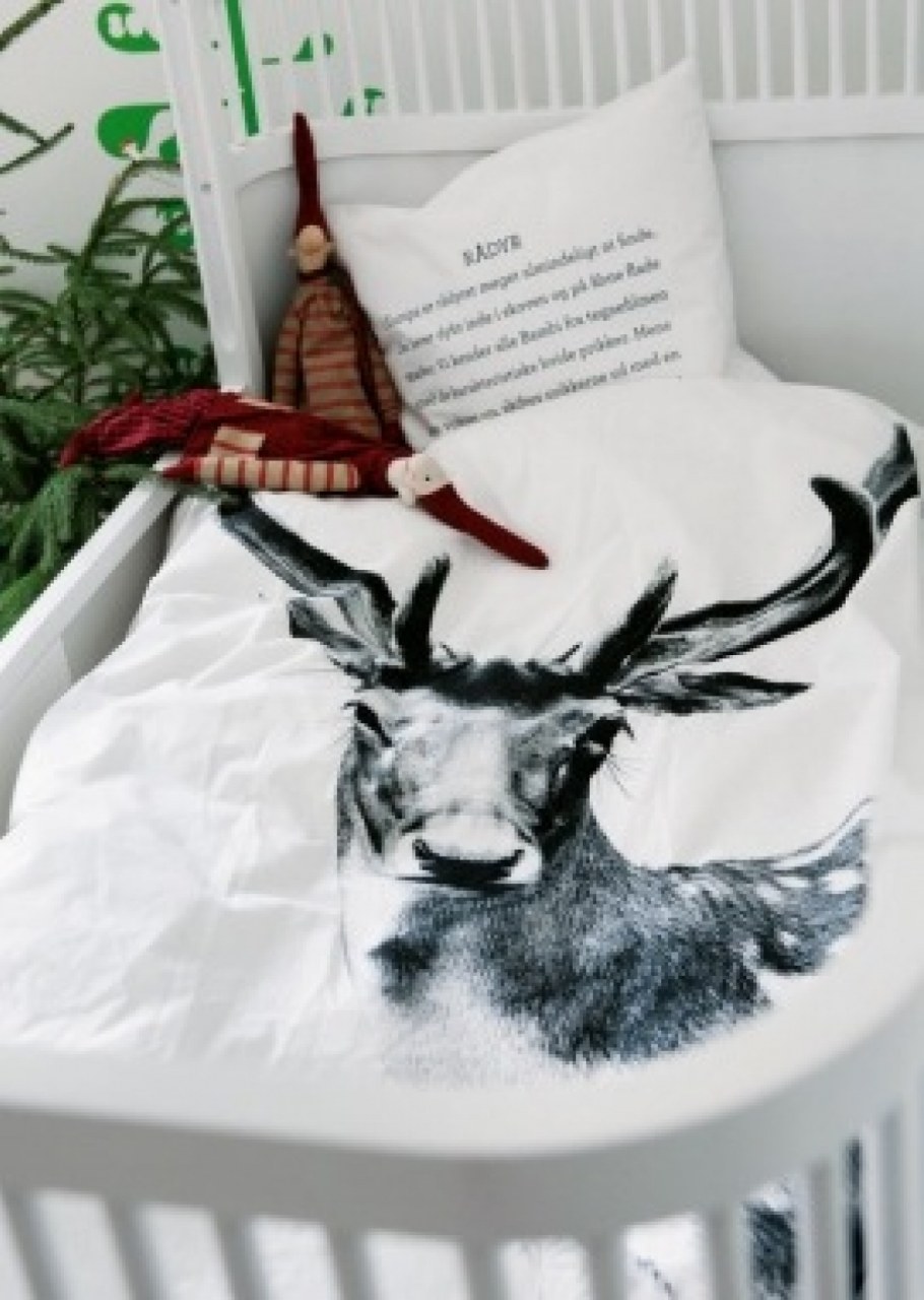 Дизайнерский олень для интерьера