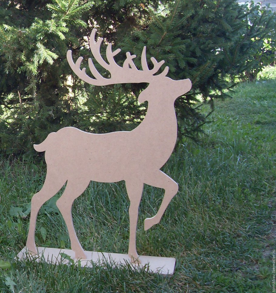 Изображение оленя в скандинавском стиле