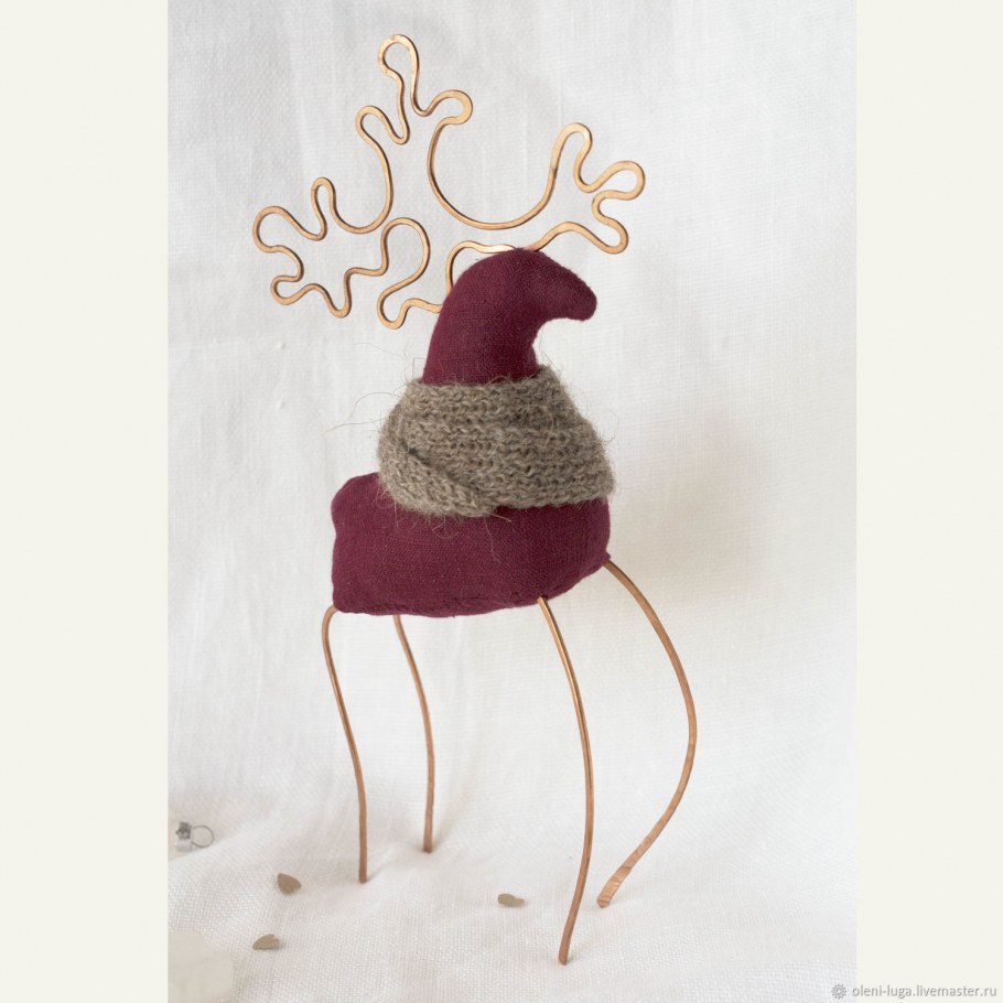 Шарф с оленями