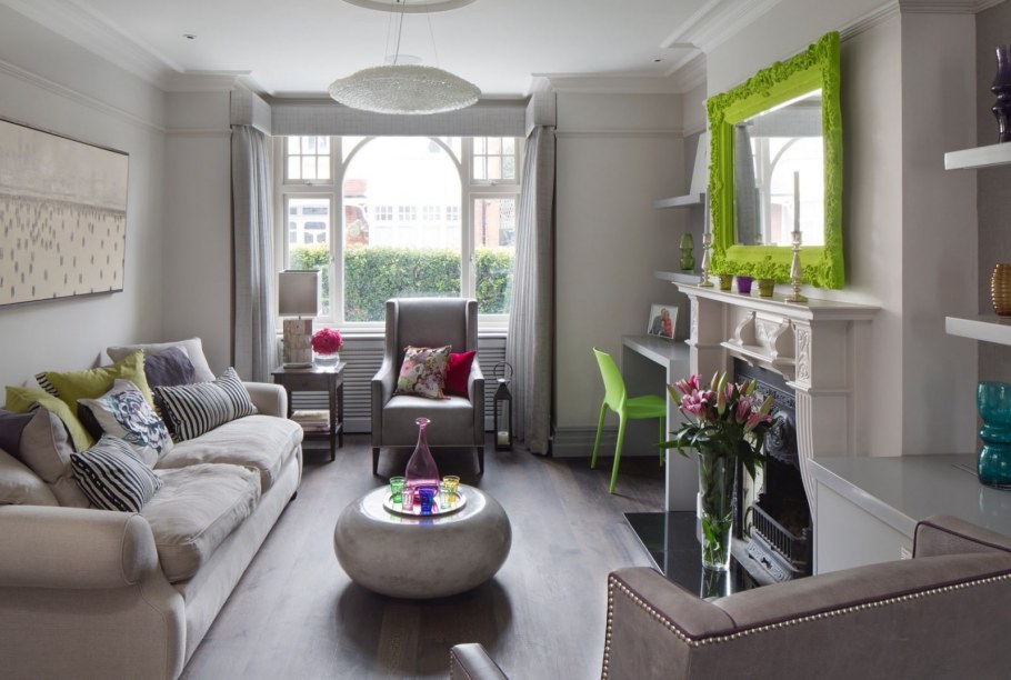 Гостиная с яркими акцентами