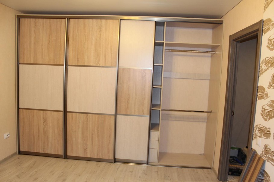 Наполнение шкафа купе в прихожую