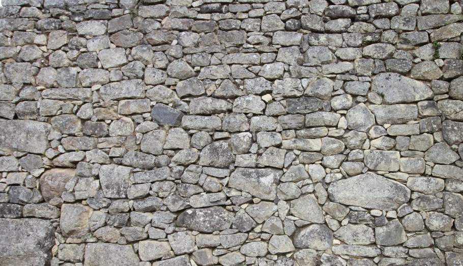 Каменная кладка замка