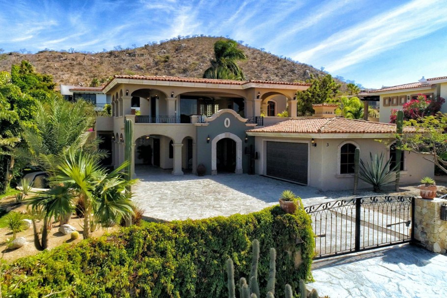 Вилла в Мексике