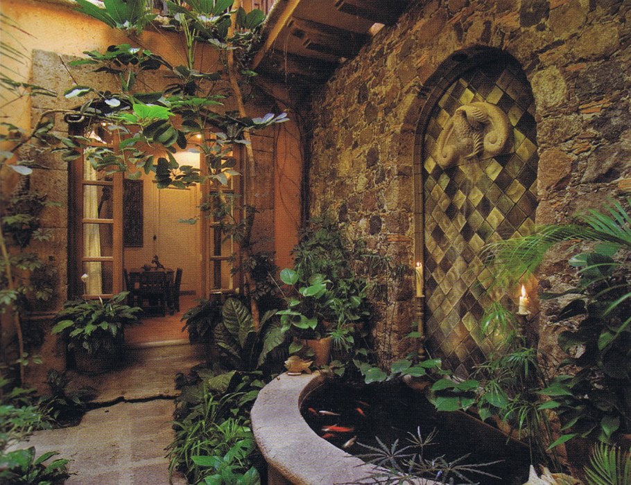 Сад в колониальном стиле Мексика
