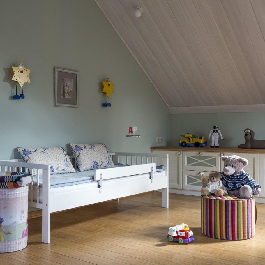 Евровагонка в интерьере детской