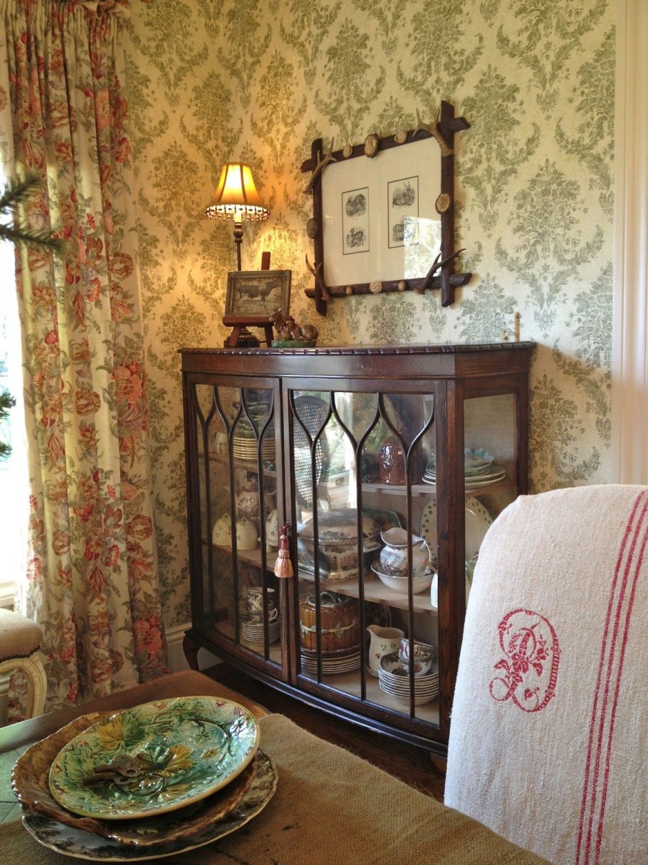 Подсказка на шкафу