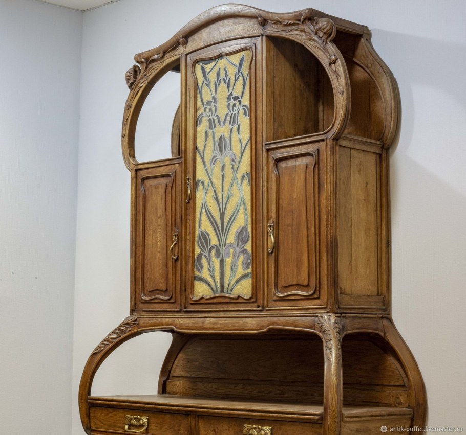 Витрина hooker Furniture Solana Bunching Curio Cabinet