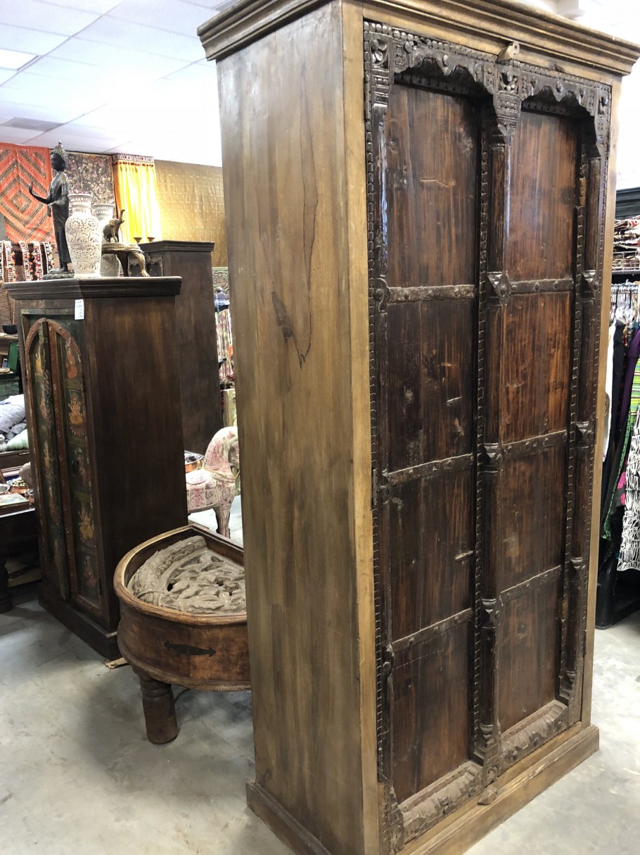 Старинная мебель в интерьере