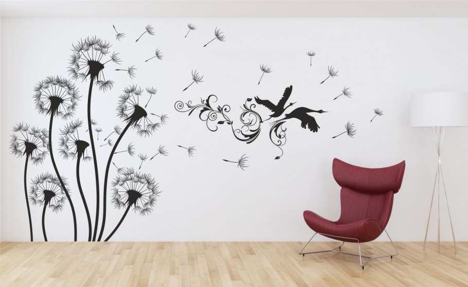 Одуванчики на стене