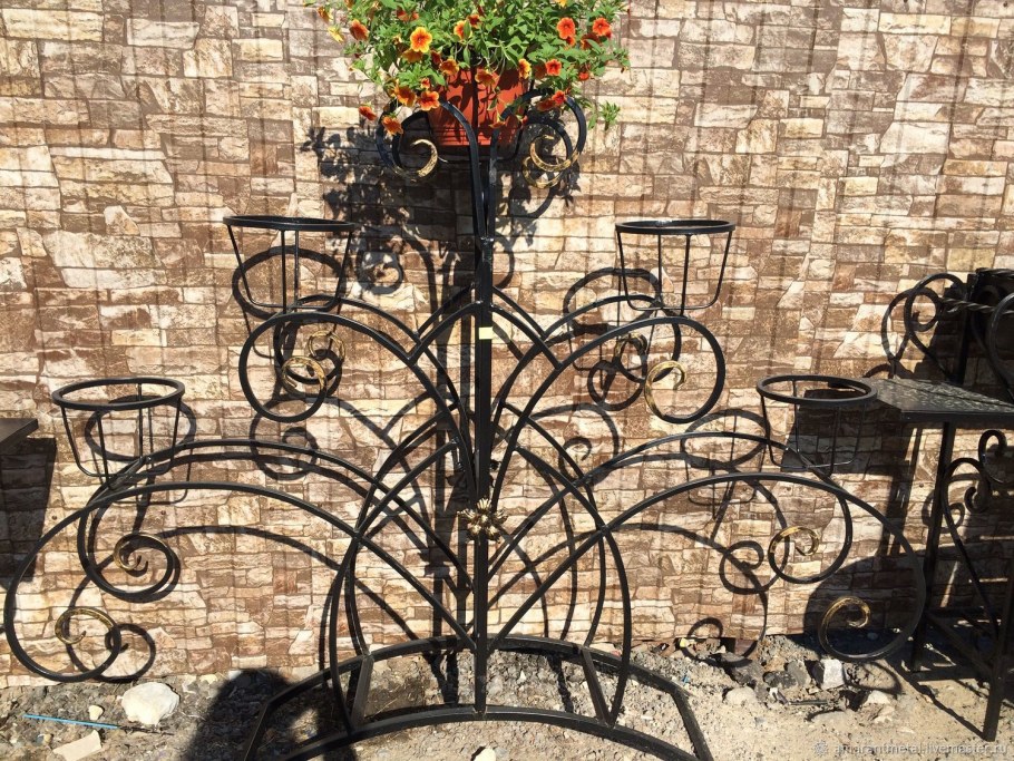 Вазоны для деревьев уличные