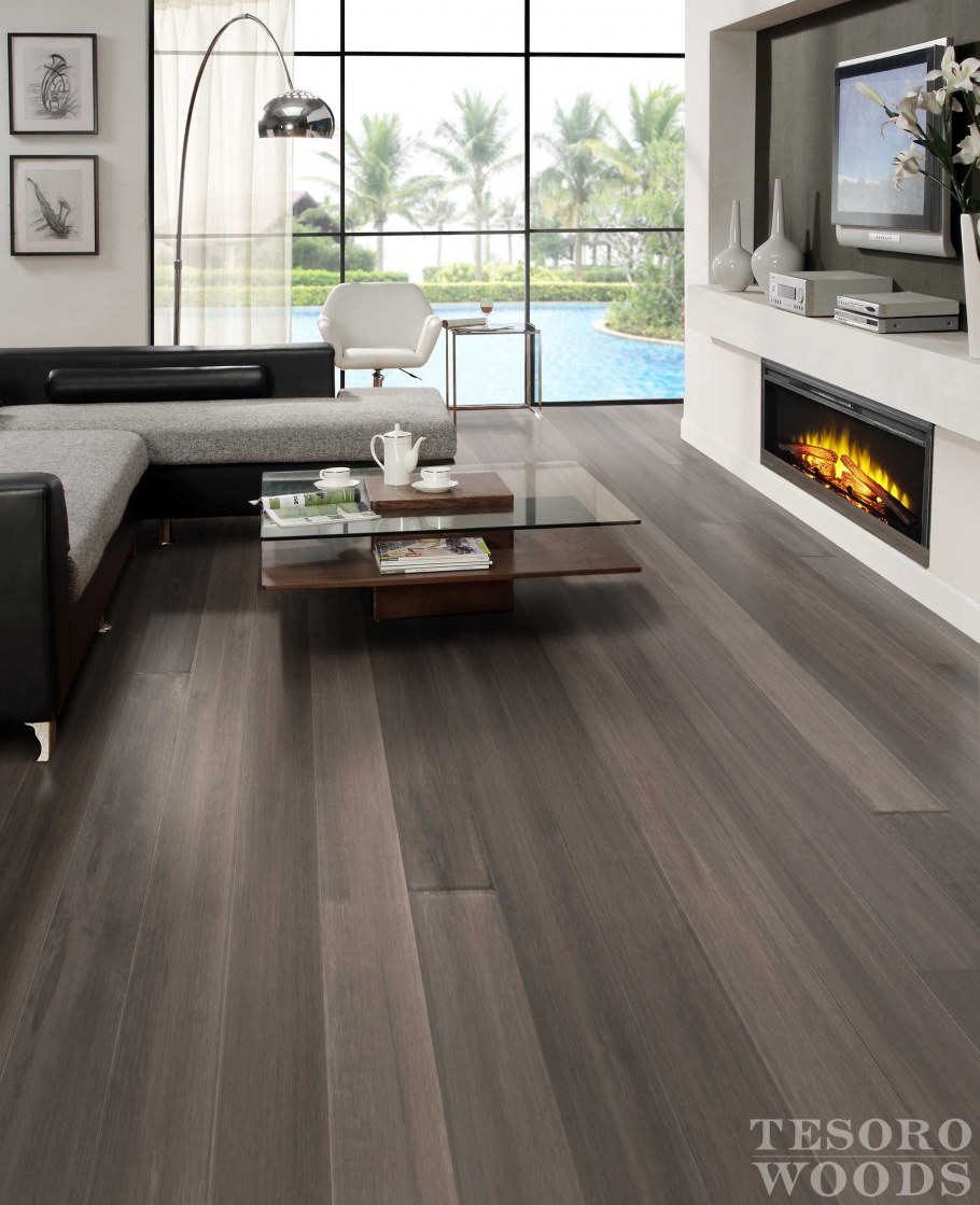 Гостиная с паркетом