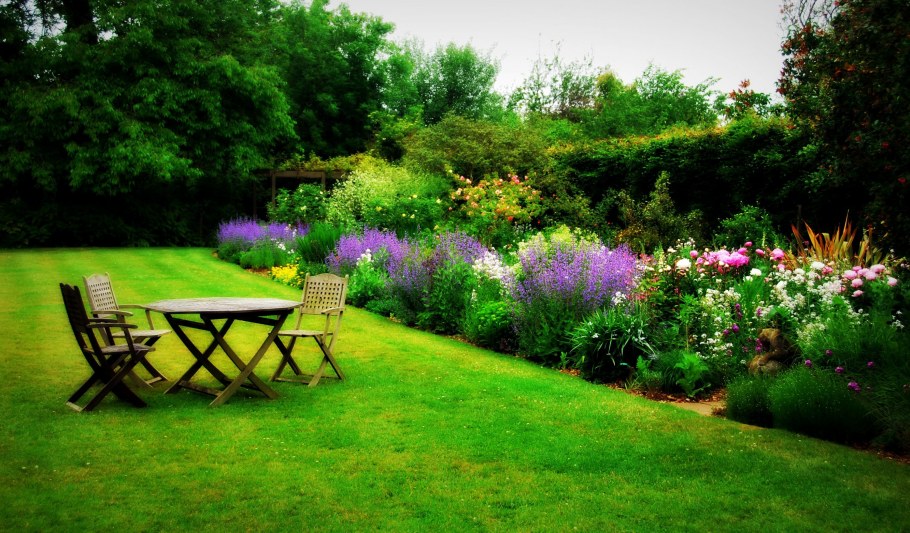 Искусственная трава в интерьере