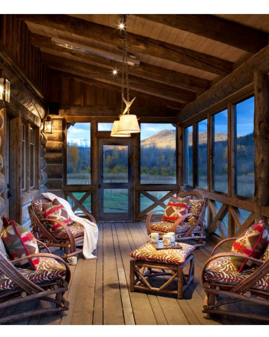 Обои на веранду в деревенский дом