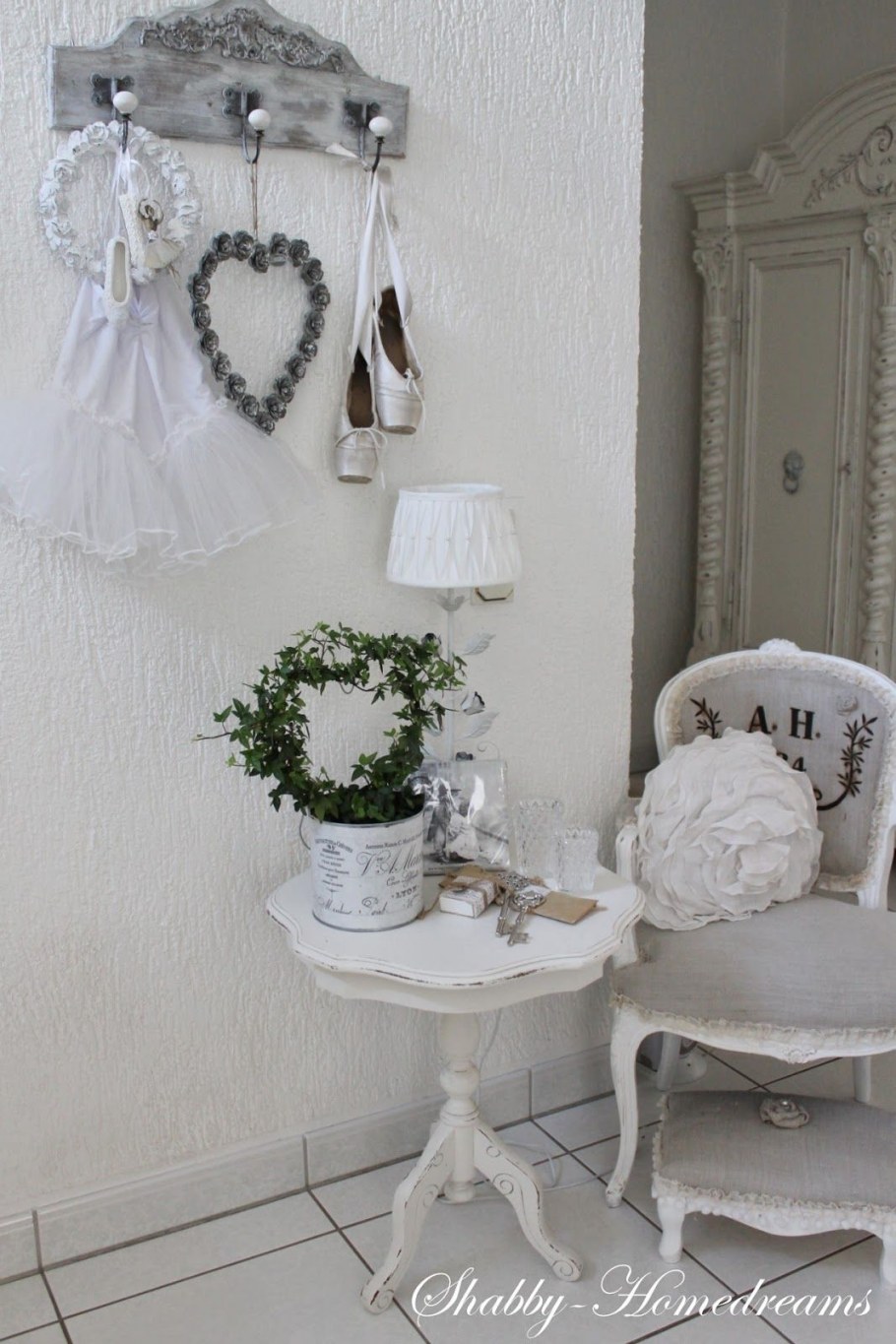 Sweet Home в прихожей