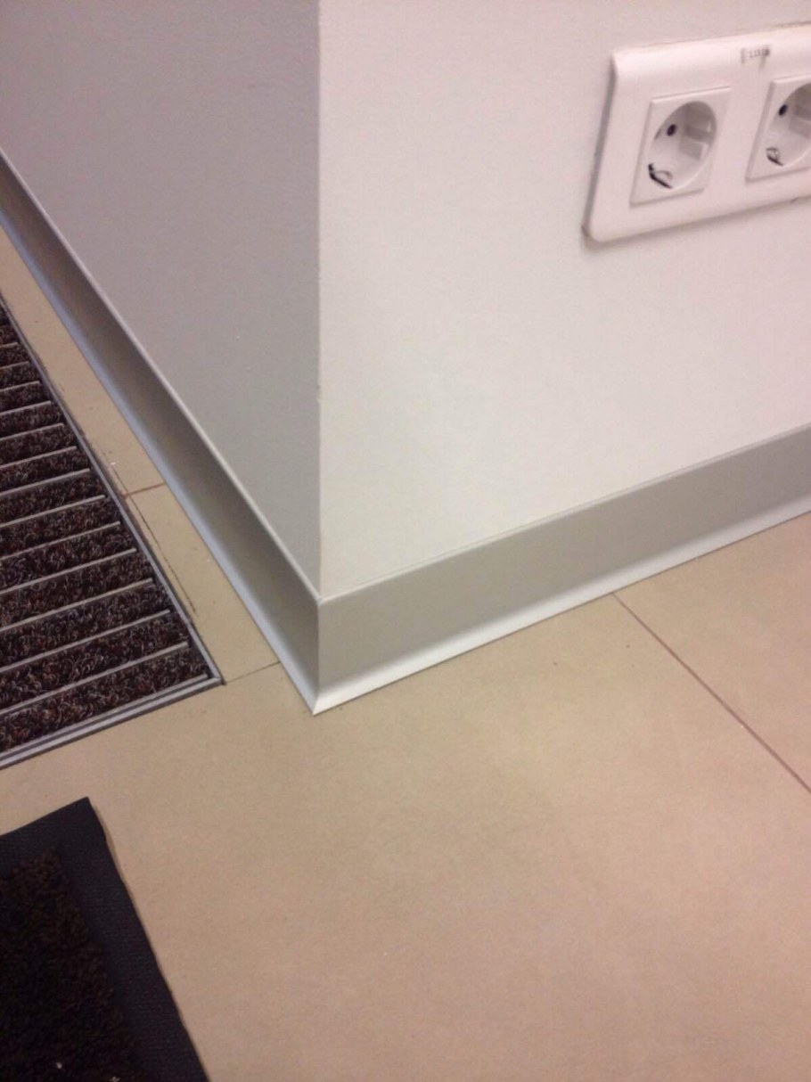 Плинтус Eurowood