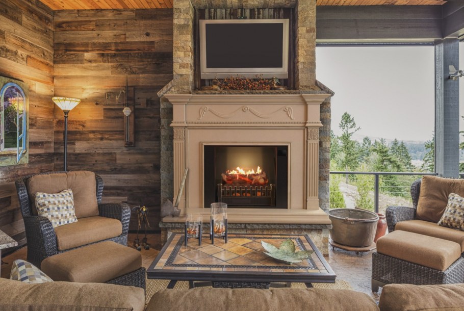 Камин в деревянном доме