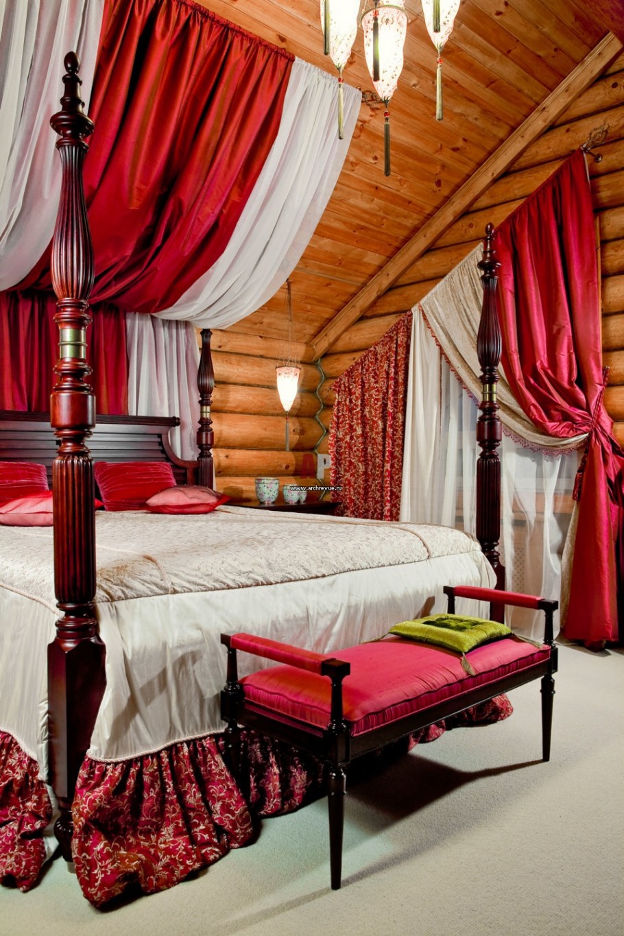 Маленький дом из сруба интерьер