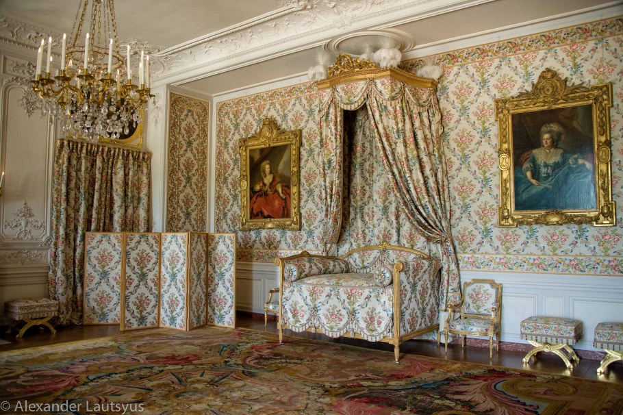 Обои в стиле дворца