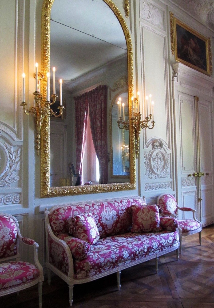 Малый Трианон в Версале интерьер