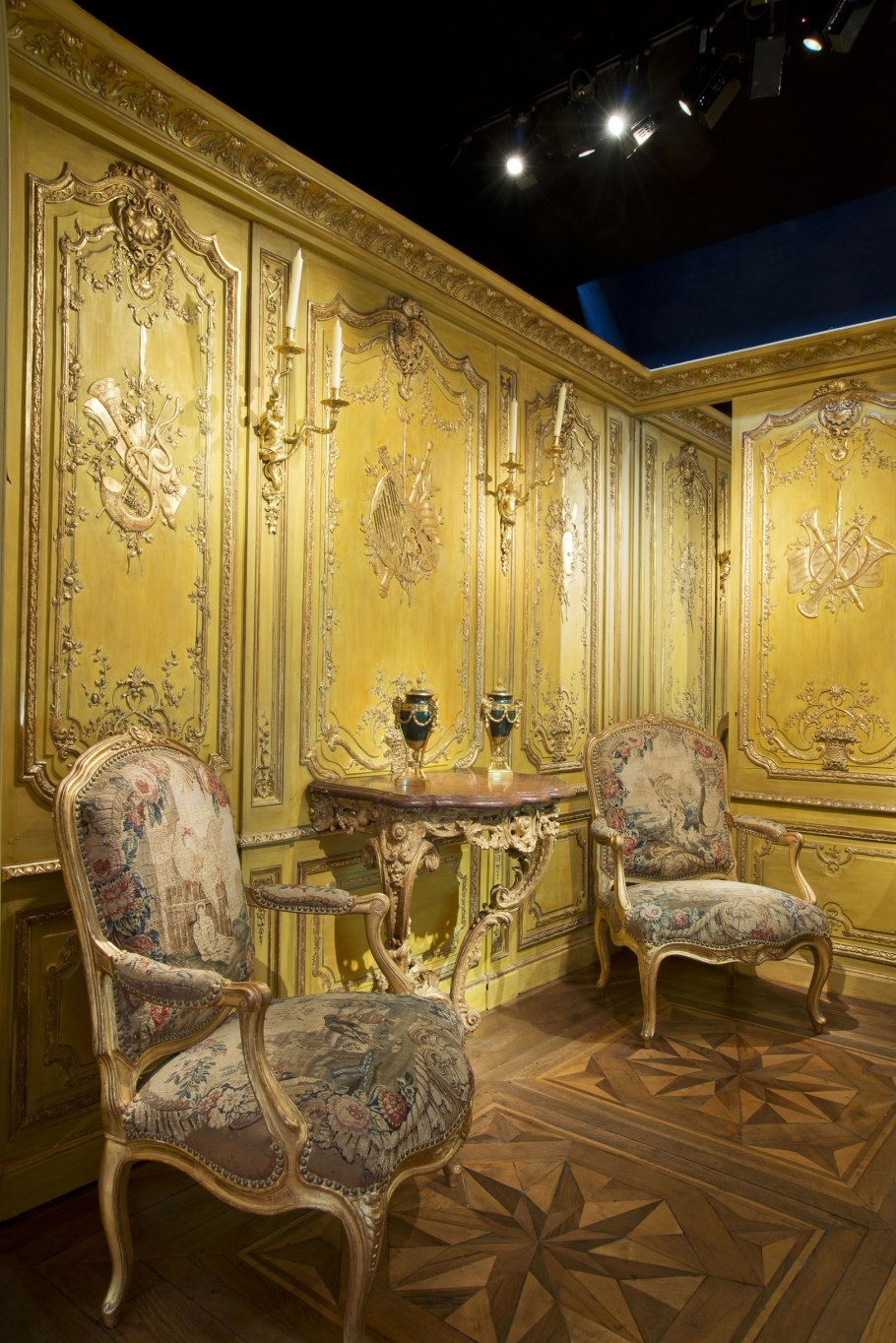 Версальский дворец мебель