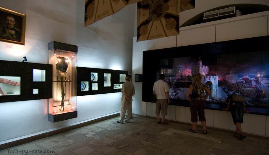 Музей золотые ворота во Владимире