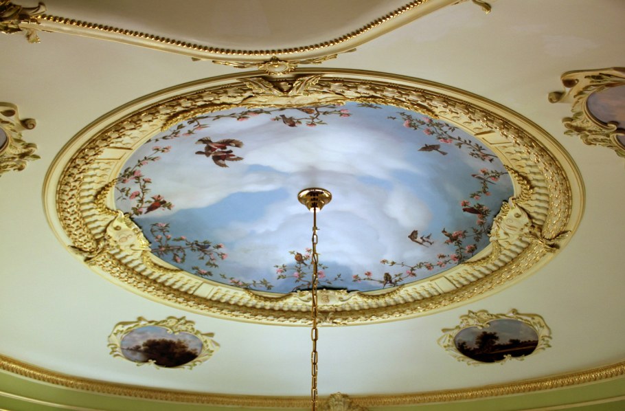 Декупаж на потолке