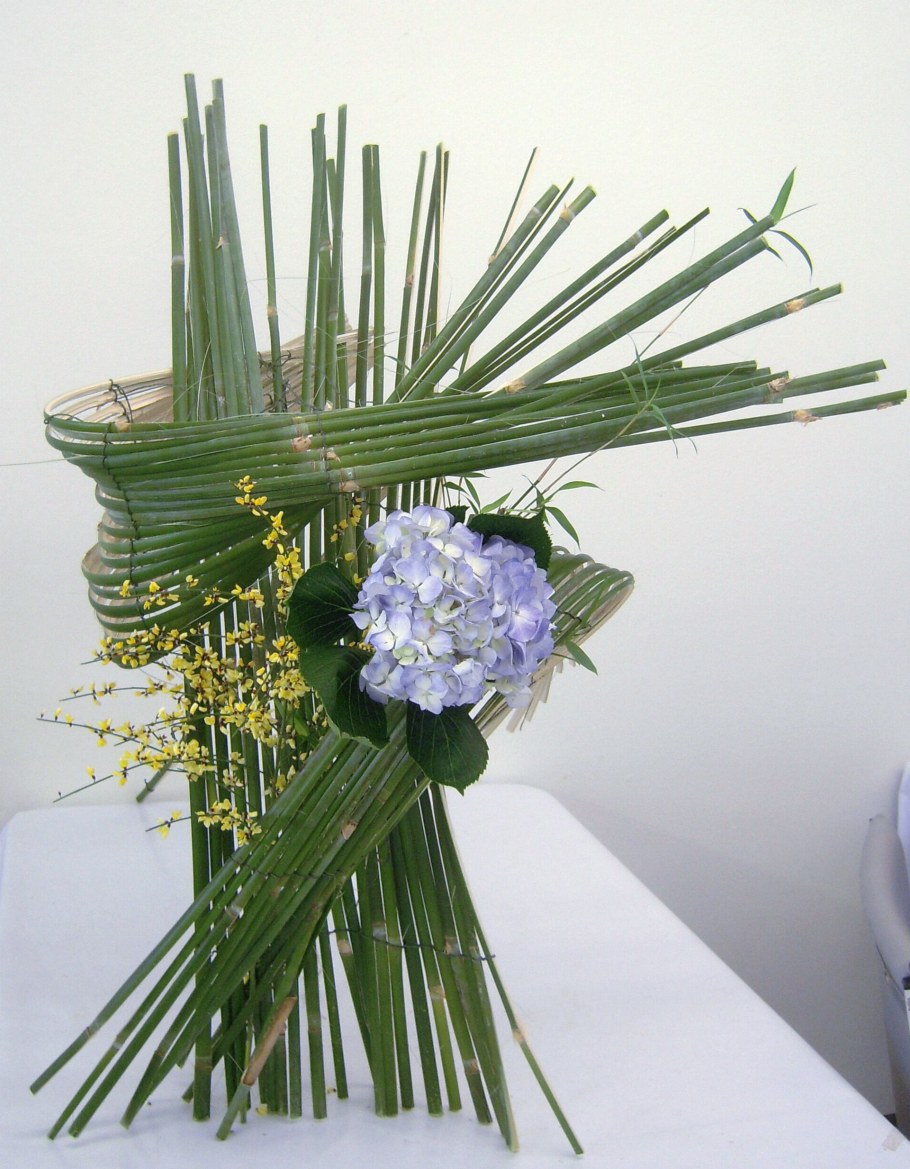 Необычные вазы для цветов