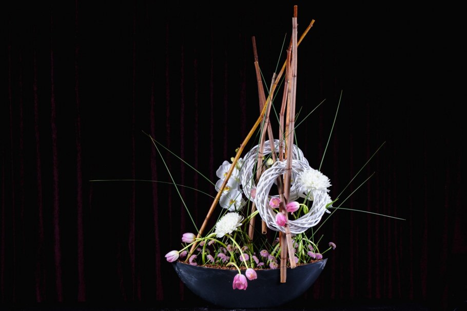 Вертикальные цветочные композиции