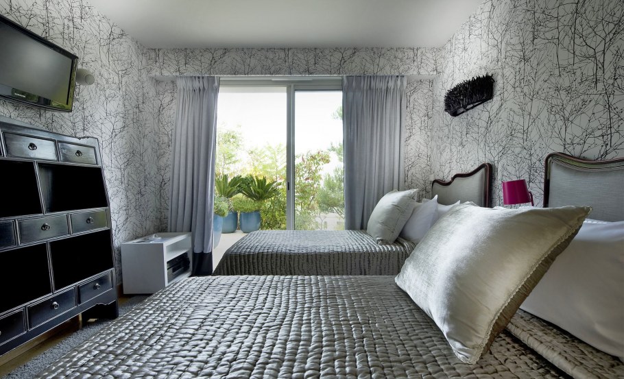 Гостиная в серебристых тонах