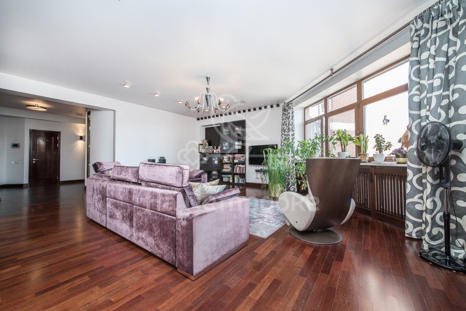 ЖК дипломат Исполкомская 17