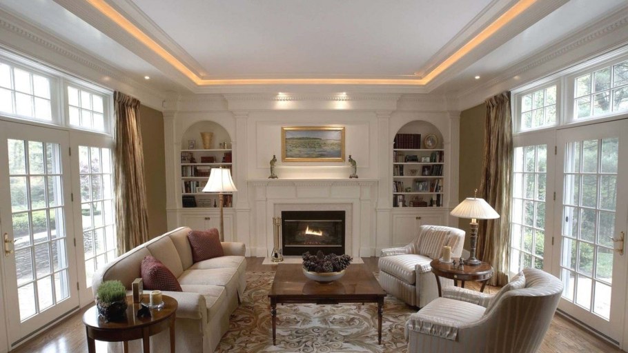 Потолок в классическом стиле