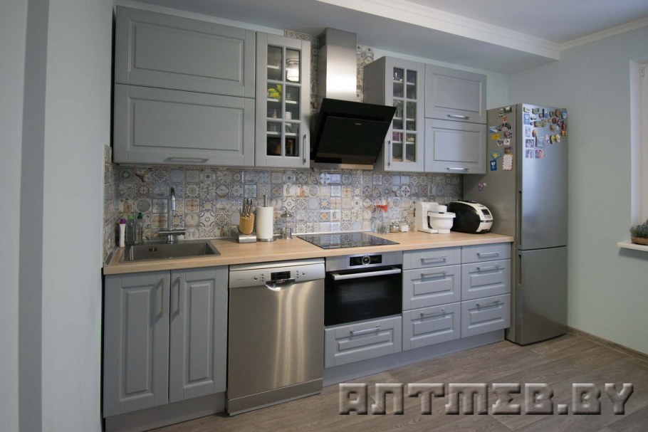 Кухня икеа серая с деревянной столешницей
