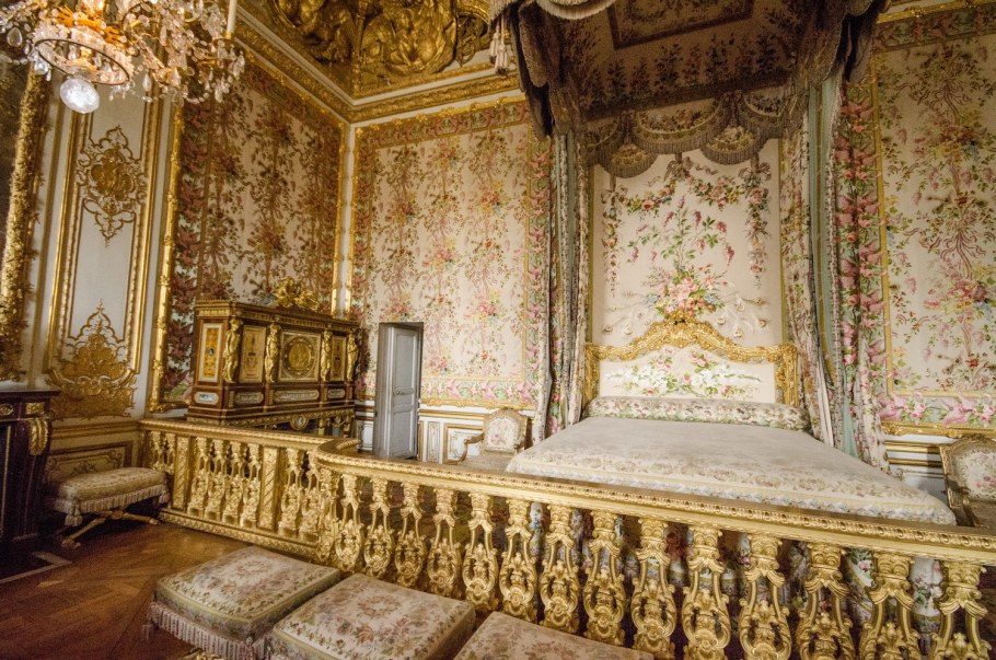 Версальский дворец окна