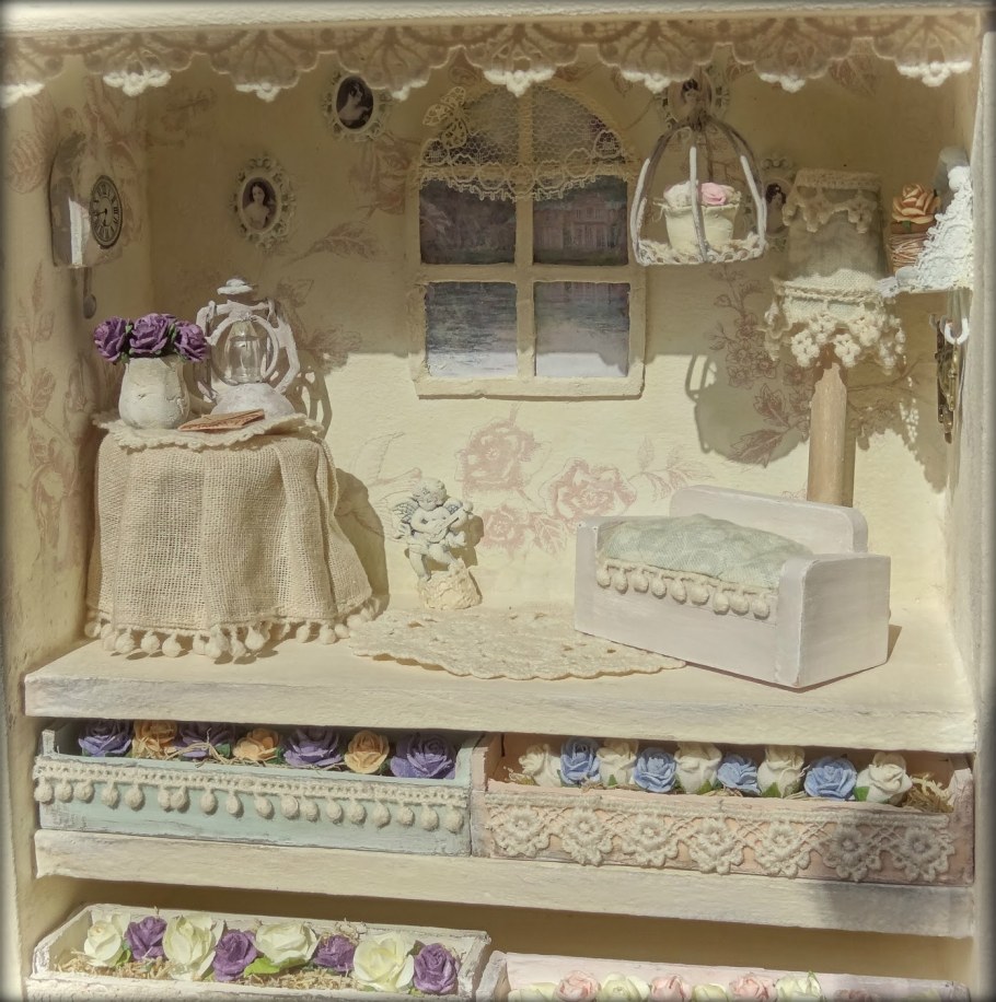 Интерьер швейной мастерской в винтажном стиле