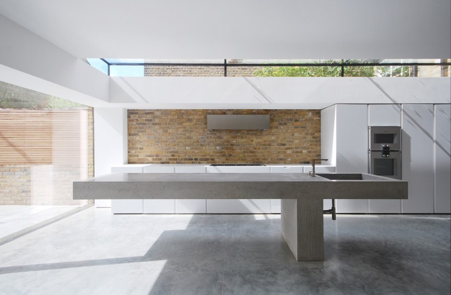 Шкаф под бетон в интерьере