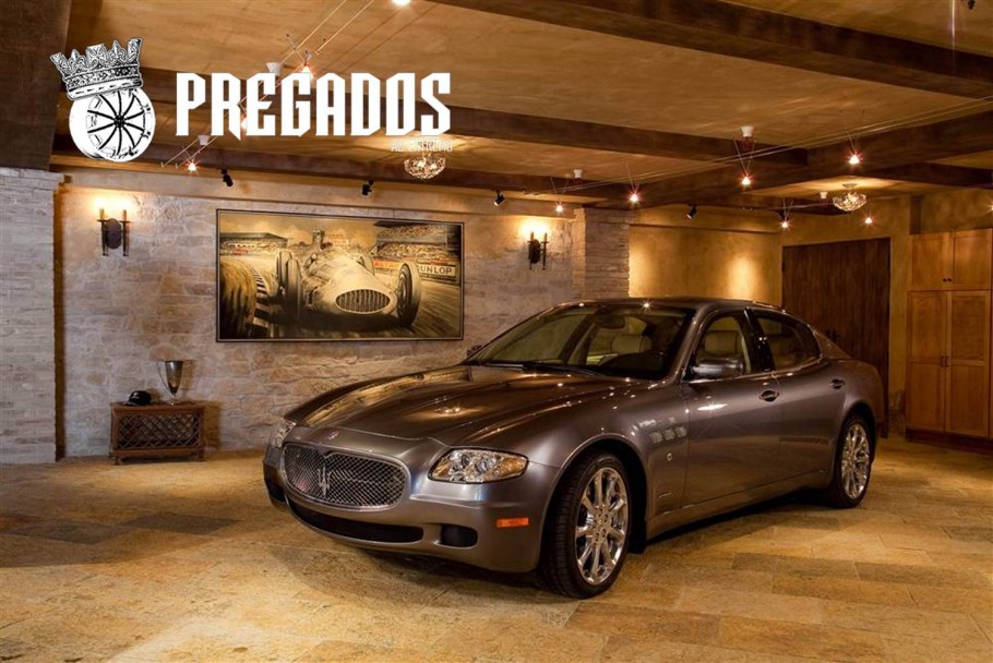 Интерьер автомастерской