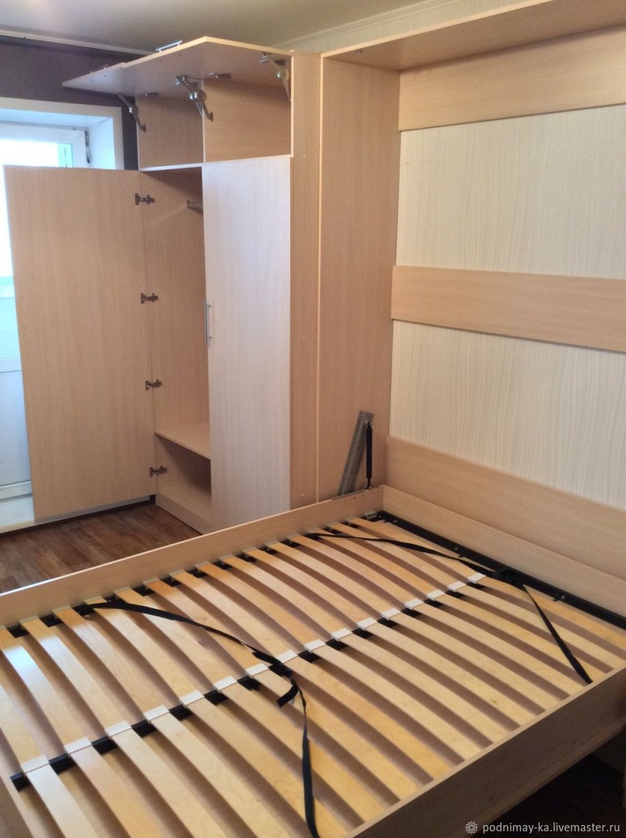 Шкаф купе с кроватью